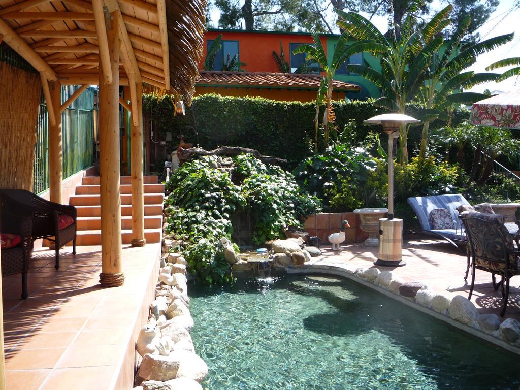Woodland Hills Calabasas Guesthouses Лос-Анджелес Екстер'єр фото
