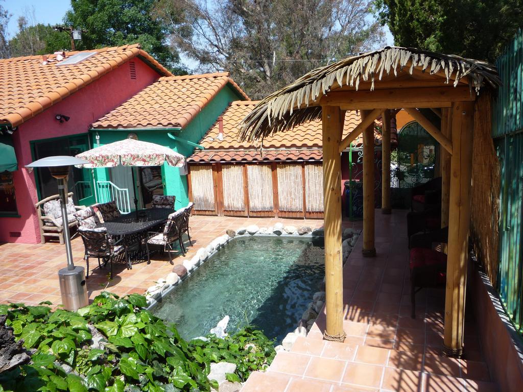 Woodland Hills Calabasas Guesthouses Лос-Анджелес Екстер'єр фото